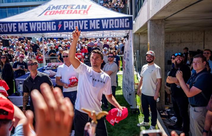 参众两院在追悼会前通过“查理·柯克全国纪念日”