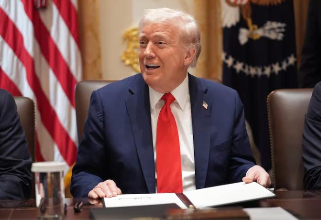 特朗普谈到关闭时说，民主党人已经“迷失了方向”