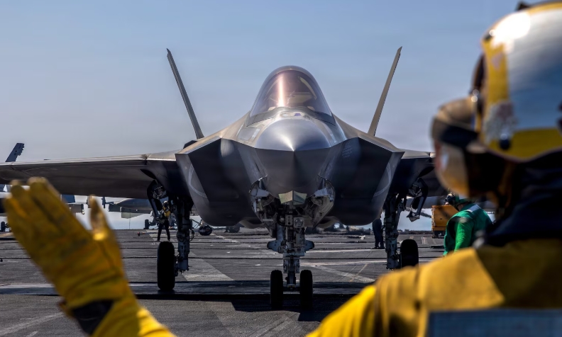 特朗普反驳有关其最高军事顾问警告美军对伊行动相关风险的报道