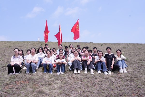 寻工匠足迹 传红色基因——兴江中学走进画眉坳钨矿开展沉浸式研学