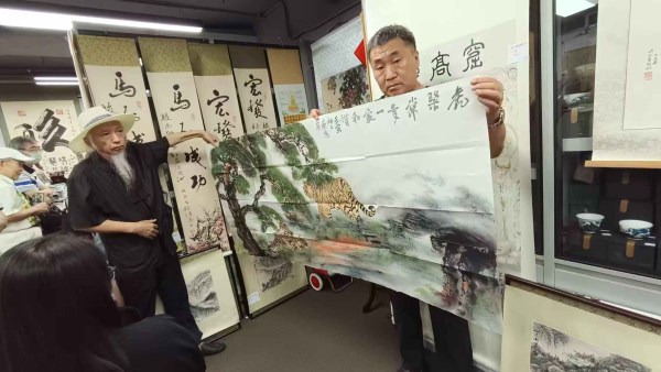 刀笔生辉映香江 —— 蔡亮宏亮相香港新意念艺术协会画展
